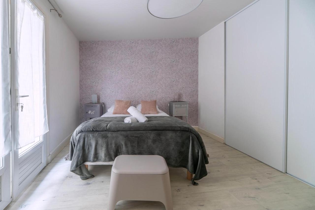 Le Dejoux - Appartement Avec Terrasse En Centre Ville 维琪 外观 照片