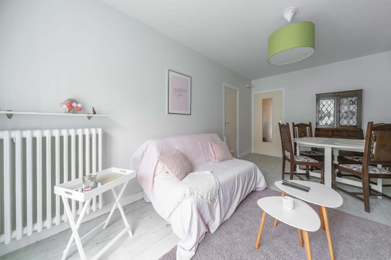Le Dejoux - Appartement Avec Terrasse En Centre Ville 维琪 外观 照片