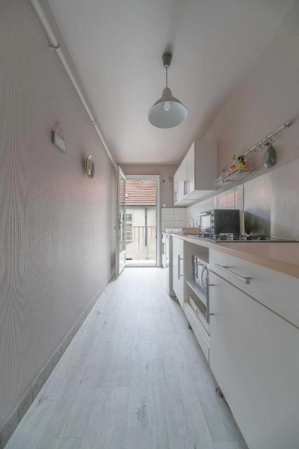 Le Dejoux - Appartement Avec Terrasse En Centre Ville 维琪 外观 照片