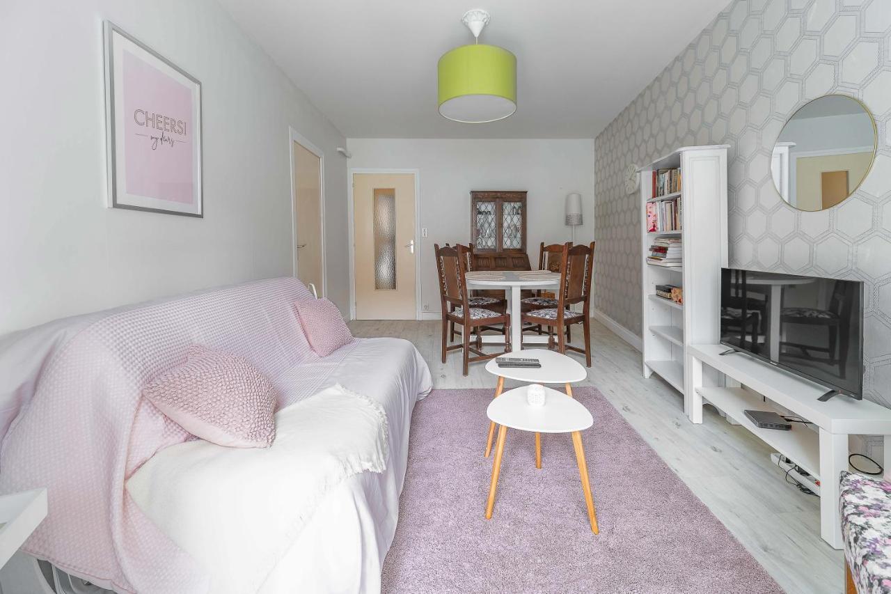 Le Dejoux - Appartement Avec Terrasse En Centre Ville 维琪 外观 照片
