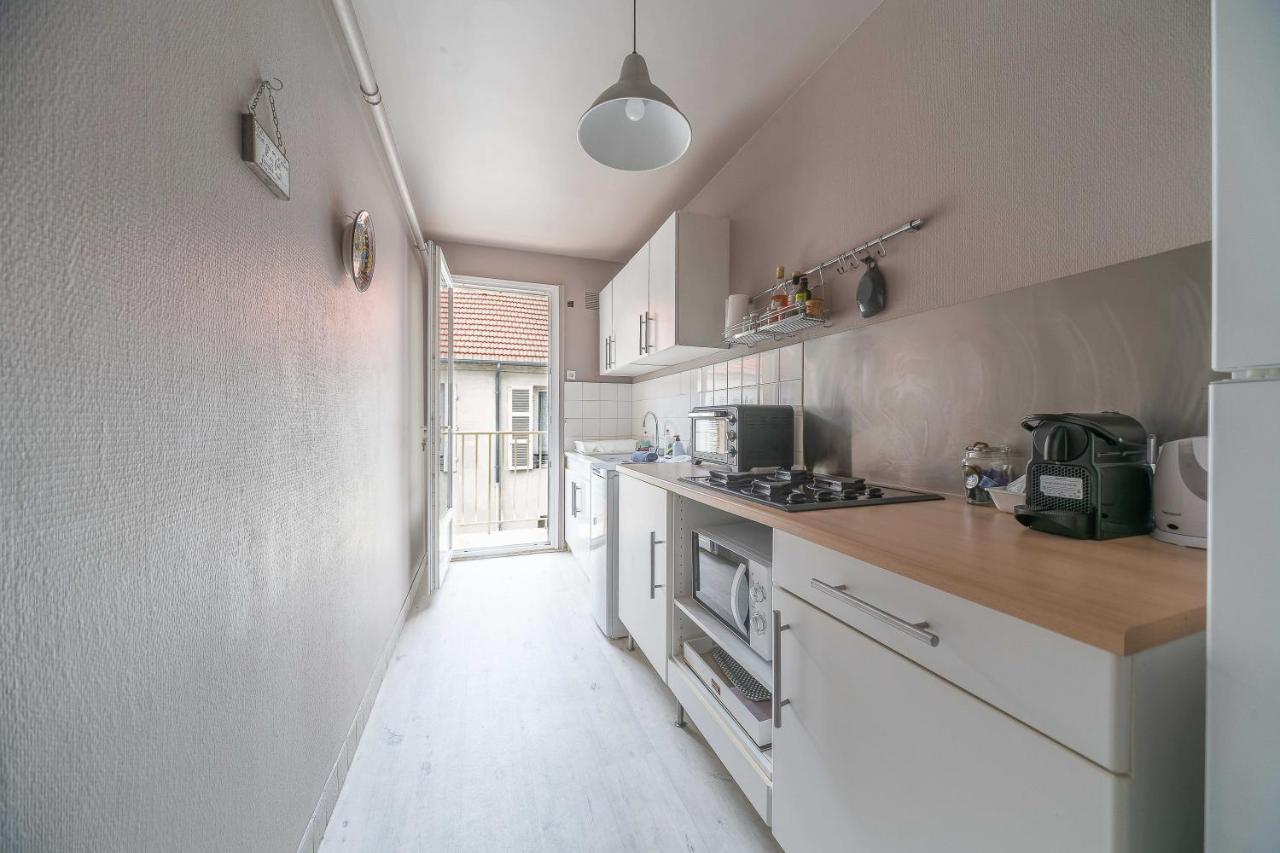 Le Dejoux - Appartement Avec Terrasse En Centre Ville 维琪 外观 照片